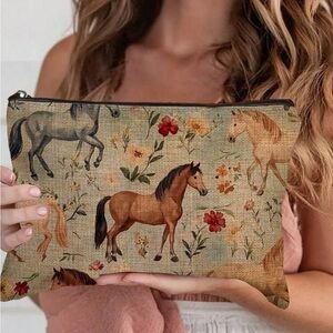🐴NEW Floral Horse Print Clutch/Cosmetic Bag🐴